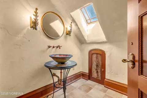 Bath - 2531 River Rd, Manasquan, NJ 08736 photo 8 of 12
