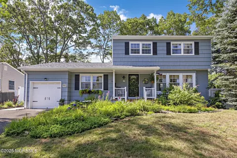 77 Pineland Rd, Brick, NJ 08724