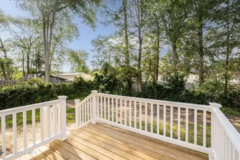 Exterior - 404 Beach Blvd, Forked River, NJ 08731 photo 2 of 4