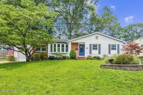 65 Pineland Rd, Brick, NJ 08724