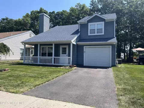 62 Pine Oak Blvd, Barnegat, NJ 08005