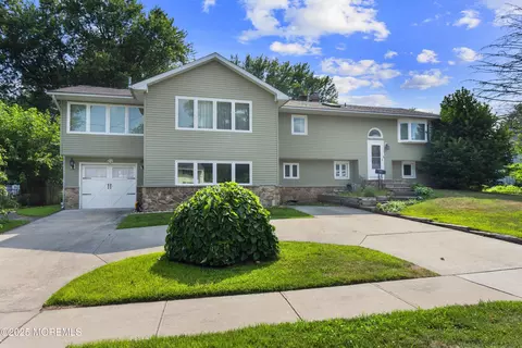 147 Newbury Rd, Howell, NJ 07731
