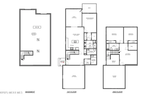8 Remington Ct, Farmingdale, NJ 07727
