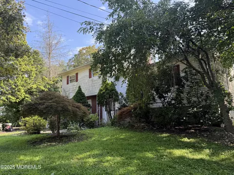 27 Middlesex Rd, Matawan, NJ 07747 photo 2