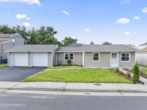 703 Central Ave, Union Beach, NJ 07735