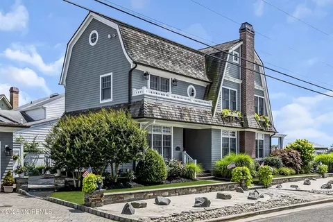 386 Perrine Blvd, Manasquan, NJ 08736