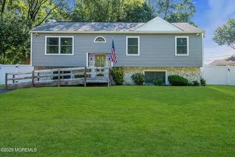 32 Williams Ave, Deptford, NJ 08096