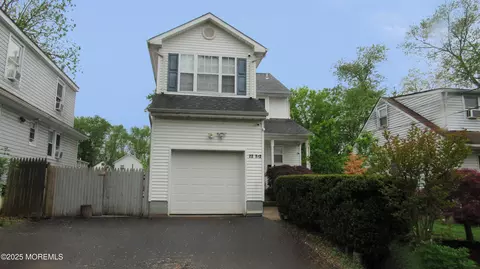 22 Bond St, Freehold, NJ 07728