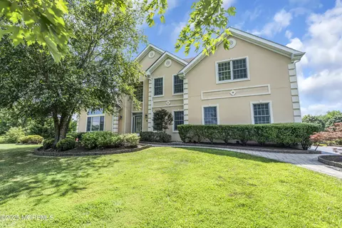 6 Cooper Ct, Cream Ridge, NJ 08514