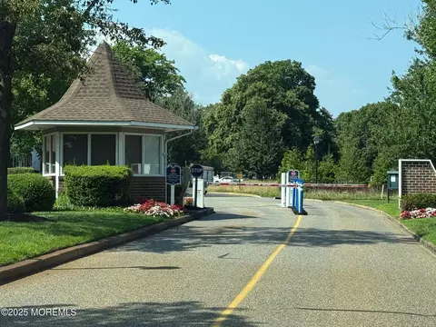 16 Pine Dr, Spring Lake Heights, NJ 07762