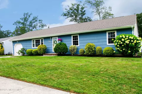 618 Leanora St, Brick, NJ 08723 photo 2