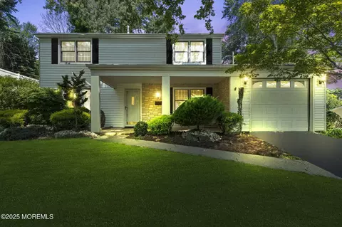 103 Idlebrook Ln, Aberdeen, NJ 07747