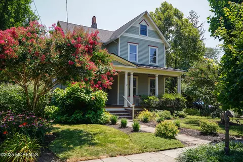 106 Broad St, Freehold, NJ 07728