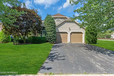 2601 Lancaster Ln, Toms River, NJ 08755