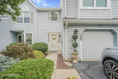 225 Century Way, Manalapan, NJ 07726