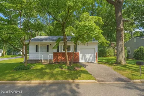 1 Virginia Dr, Whiting, NJ 08759