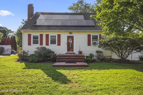 1222 Taylor Ln, Forked River, NJ 08731