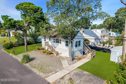 19 Ardmore Dr, Brick, NJ 08723