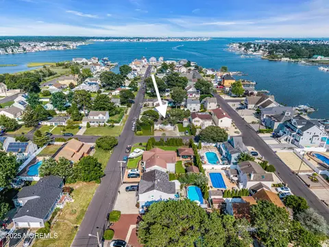 19 Ardmore Dr, Brick, NJ 08723