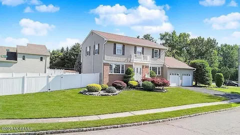 1 Mundy Rd, East Brunswick, NJ 08816