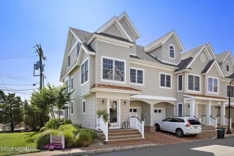 2 Drawbridge Ln #2, Manasquan, NJ 08736