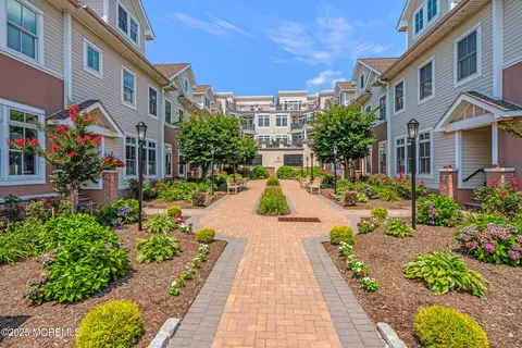 10 Grove Ct #20, Asbury Park, NJ 07712