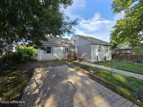 18 Braden Pl, Keansburg, NJ 07734