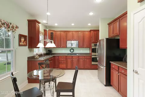 32 Eagleswood Dr, Waretown, NJ 08758 photo 8
