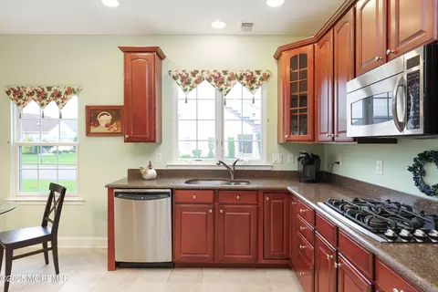 32 Eagleswood Dr, Waretown, NJ 08758 photo 12