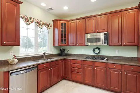 32 Eagleswood Dr, Waretown, NJ 08758 photo 11