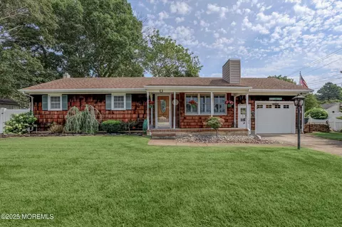 250 Burnt Tavern Rd, Brick, NJ 08724