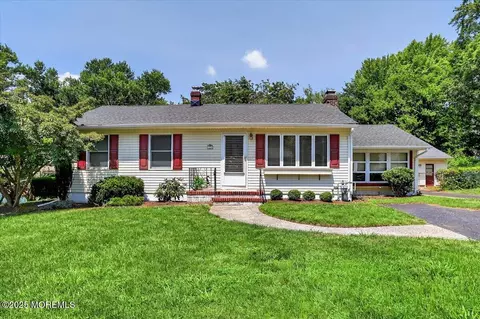10 Aaron Ave, Howell, NJ 07731