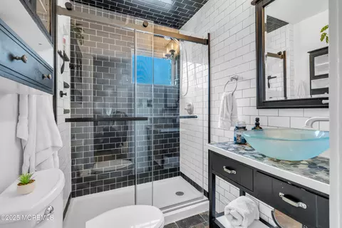 Bath - 505 Pinecroft Dr, Brick, NJ 08723 photo 1 of 1