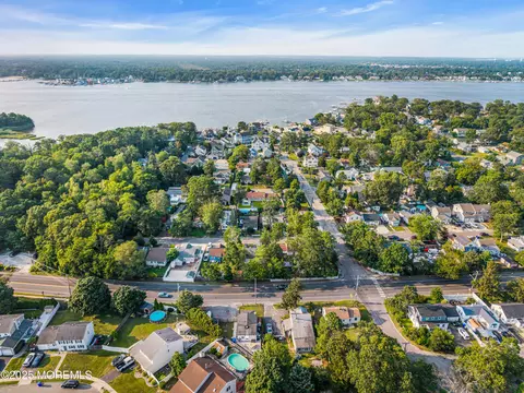 View/Area - 505 Pinecroft Dr, Brick, NJ 08723 photo 8 of 19