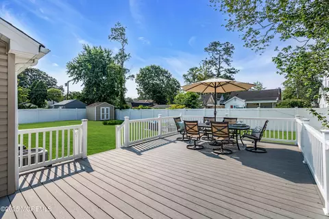 Exterior - 505 Pinecroft Dr, Brick, NJ 08723 photo 1 of 7