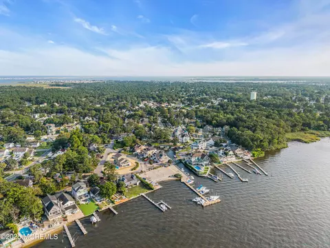 View/Area - 505 Pinecroft Dr, Brick, NJ 08723 photo 12 of 19