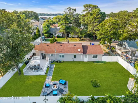View/Area - 505 Pinecroft Dr, Brick, NJ 08723 photo 5 of 19