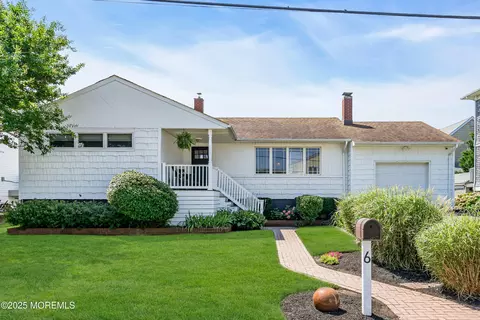6 Sunset Ln, Monmouth Beach, NJ 07750