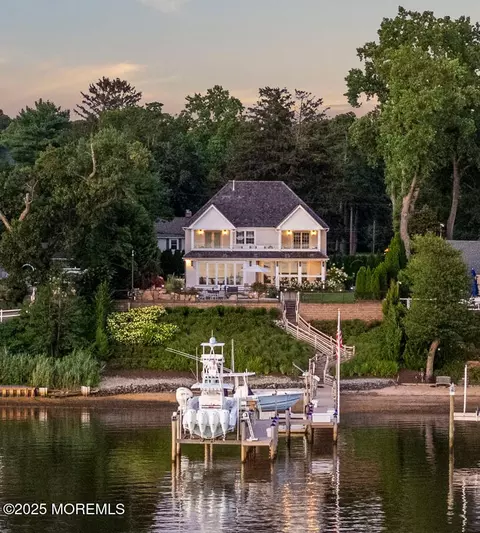 2567 River Rd, Manasquan, NJ 08736