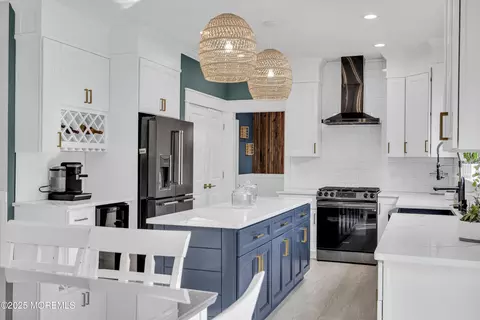 Kitchen - 741 Windsor St, Forked River, NJ 08731 photo 5 of 10