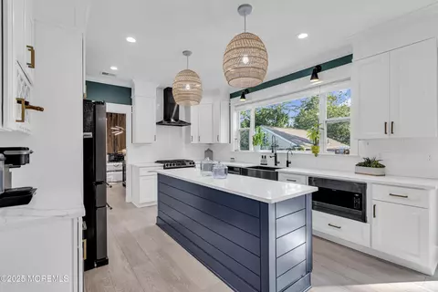 Kitchen - 741 Windsor St, Forked River, NJ 08731 photo 3 of 10