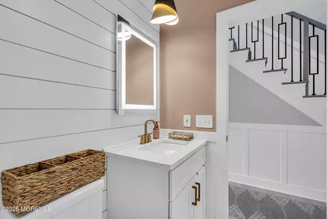 Bath - 741 Windsor St, Forked River, NJ 08731 photo 2 of 7