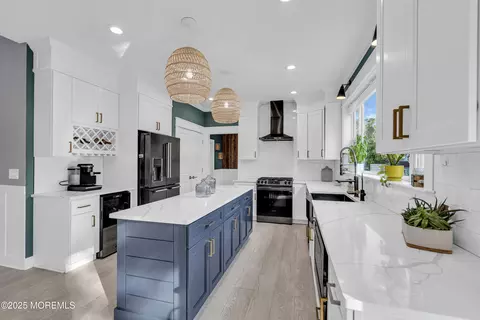 Kitchen - 741 Windsor St, Forked River, NJ 08731 photo 6 of 10