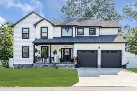 741 Windsor St, Forked River, NJ 08731