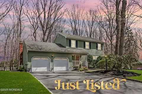23 Manalapan Woods Dr, Manalapan, NJ 07726