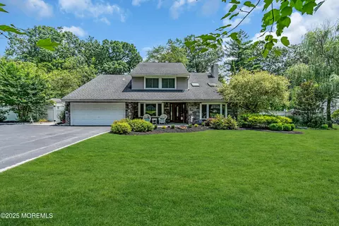 154 Tilton Dr, Freehold, NJ 07728