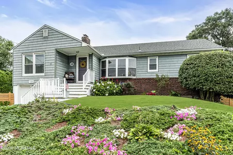 1400 Treeneedle Rd, Point Pleasant, NJ 08742