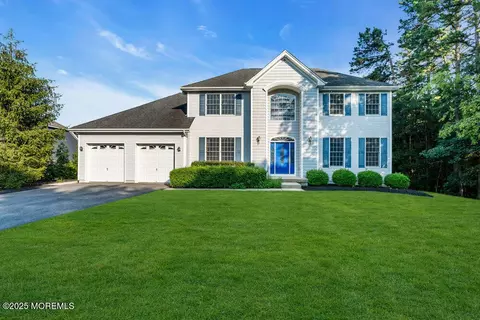 6 Eagle Ridge Ln, West Creek, NJ 08092