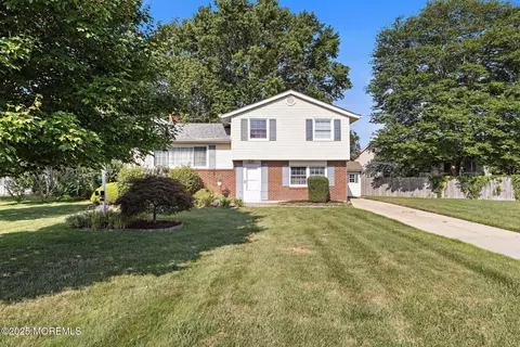 306 Twin Lakes Blvd, Little Egg Harbor, NJ 08087
