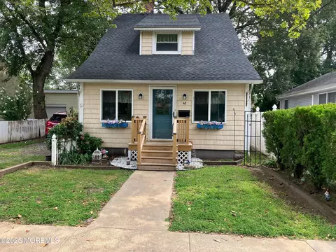 48 Morningside Ave, Keansburg, NJ 07734